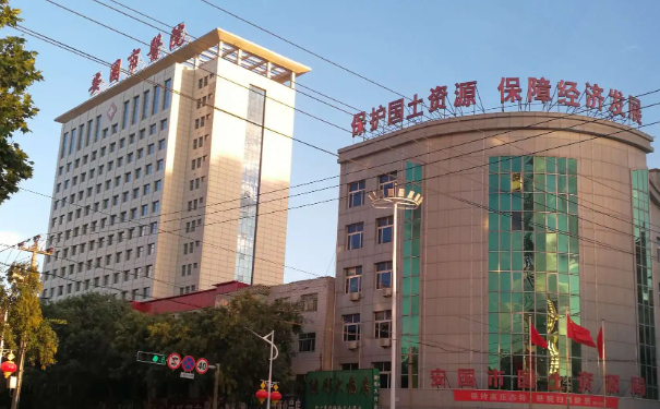 河北安國市醫(yī)院口腔科種植牙多少錢?收費(fèi)標(biāo)準(zhǔn)+案例+技術(shù)評測