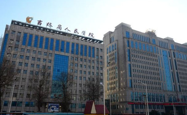 吉林市人民醫(yī)院口腔科拔牙技術專業(yè)嗎+真實案例在這