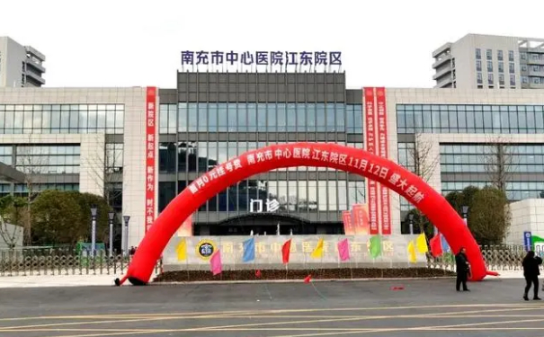 南充市中心醫(yī)院口腔科牙齒矯正親測案例+醫(yī)生反饋