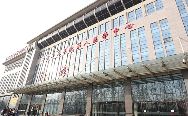 中國人民解放軍總醫(yī)院第八醫(yī)學中心口腔科種植牙怎么樣?醫(yī)生案例+價格表
