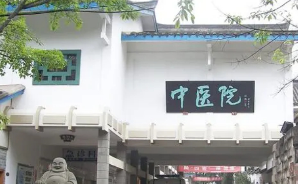 重慶市大足區(qū)中醫(yī)院口腔科牙齒根管怎么樣?醫(yī)生評(píng)測(cè)+案例