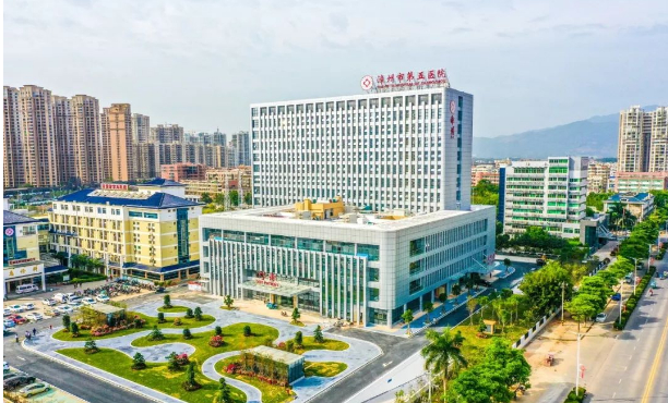 漳州市第五醫(yī)院口腔科齙牙矯正好不?9個月案例+技術(shù)測評