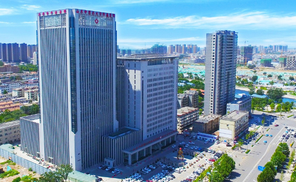 菏澤市中醫(yī)醫(yī)院口腔科種植牙怎么樣?價(jià)格多少?恢復(fù)案例&技術(shù)亮點(diǎn)